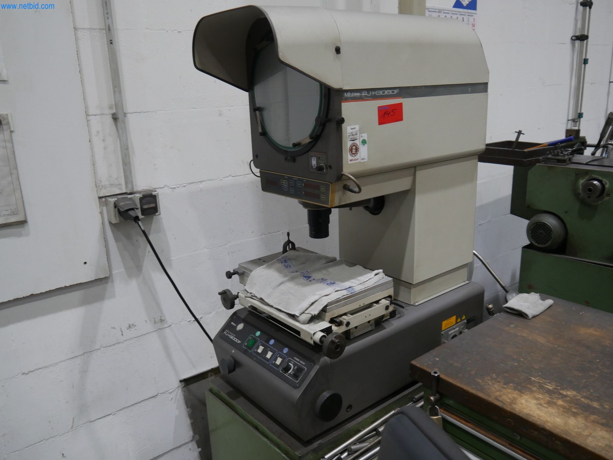 Profilprojektor Mitutoyo PJ-H3000F